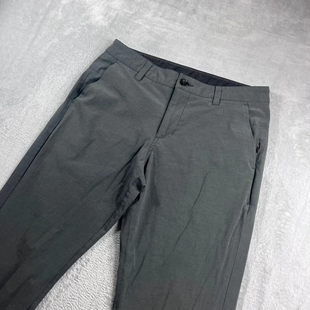 Vuori Aim Pant Mens 30 Charcoal Grey Slim Straight Performance Trousers V431‎